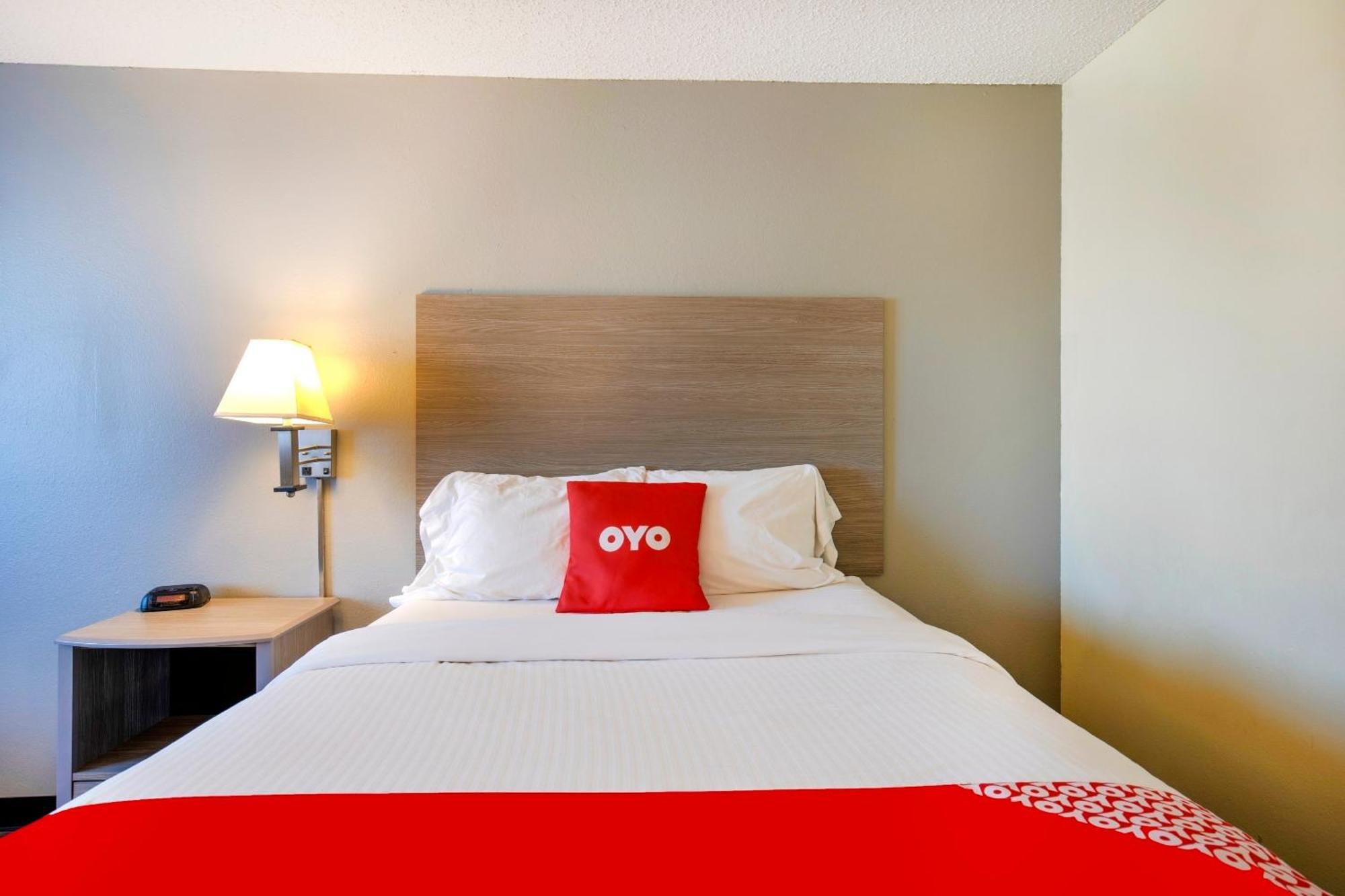 Oyo Hotel Castle Rock Co Downtown Eksteriør bilde